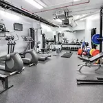 Doorman! High Floor! Views! Elevator! Free Gym!