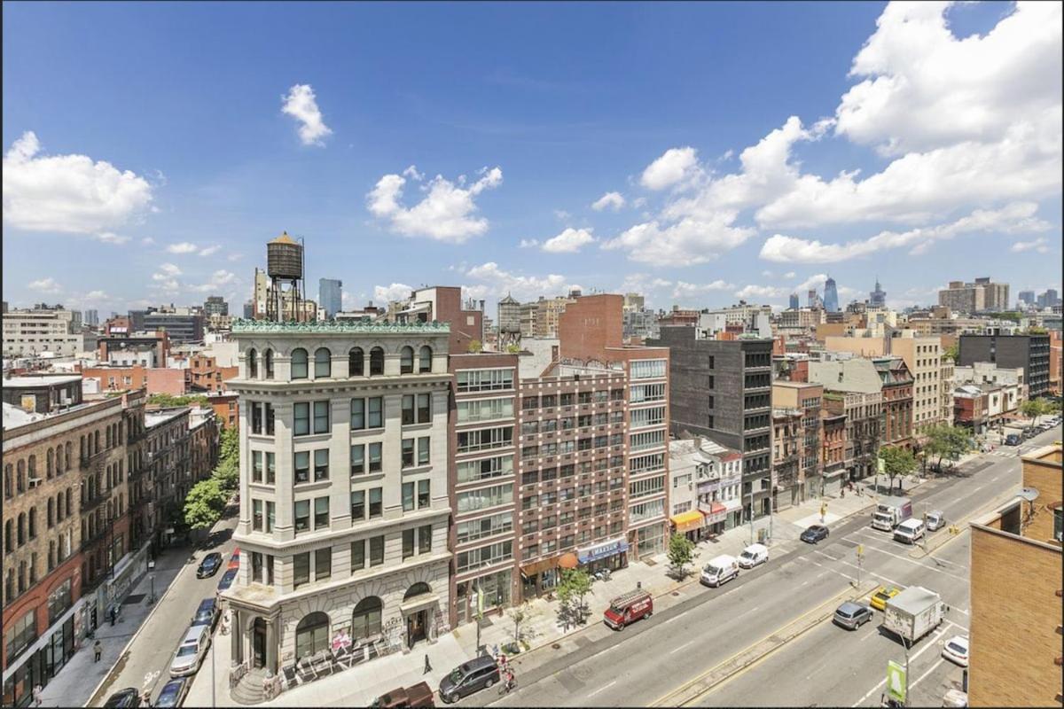 Apartment Doorman! High Floor! Views! Elevator! Free Gym!